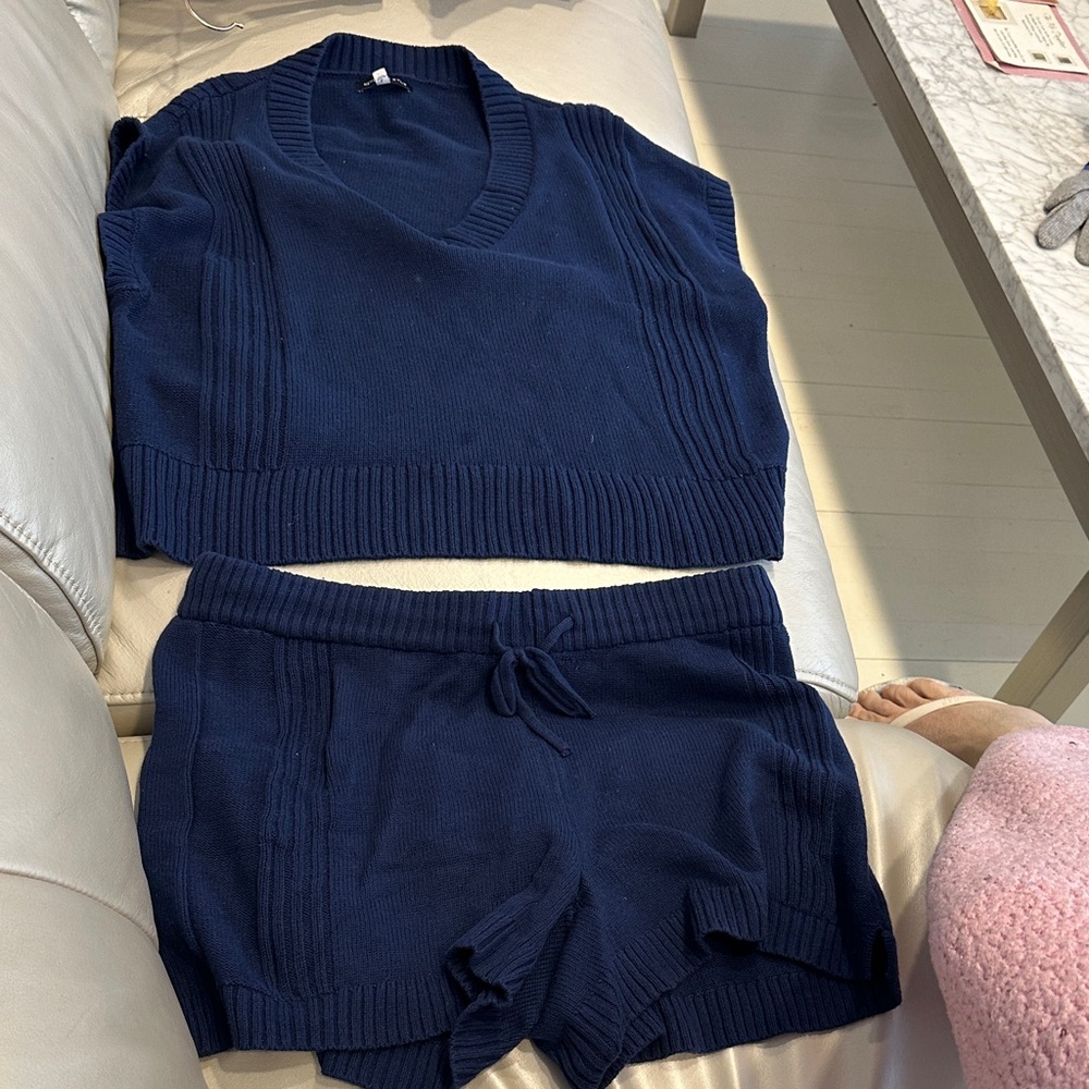 Kendall & Kylie Navy Knit V‑Neck Sweater Vest and Drawstring Shorts Set